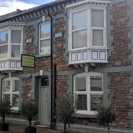 Lion House Bed & Breakfast With Restaurant 库姆马丁 外观 照片