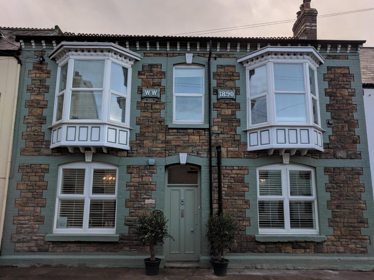Lion House Bed & Breakfast With Restaurant 库姆马丁 外观 照片
