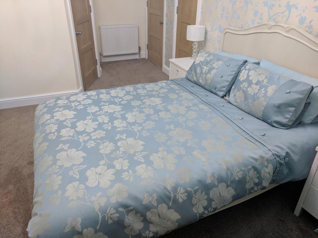 Lion House Bed & Breakfast With Restaurant 库姆马丁 外观 照片